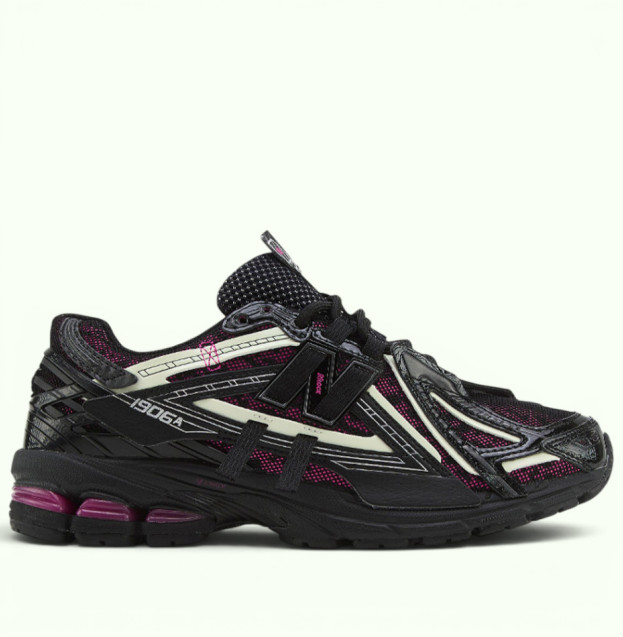 New Balance 1906A Black Dragon Berry (U1906AD)