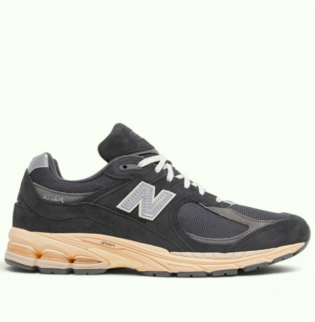 New Balance 2002R Black (M2002RHO)