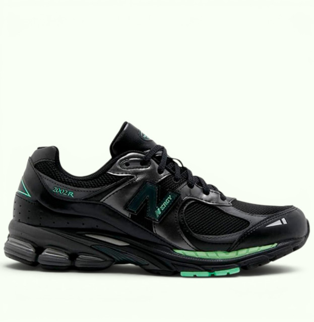 New Balance 2002R Black Powder Green (M2002RLD)