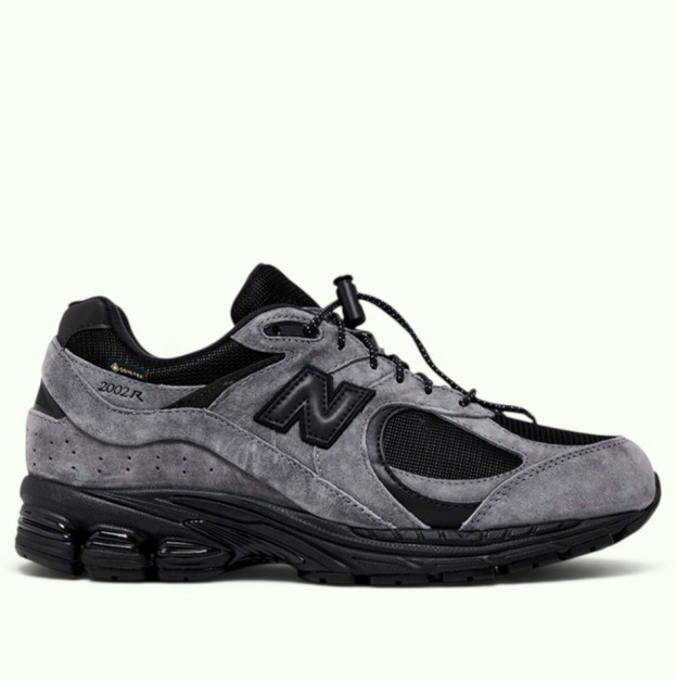 New Balance 2002R Gore-Tex x JJJJound Charcoal (M2002RXZ)
