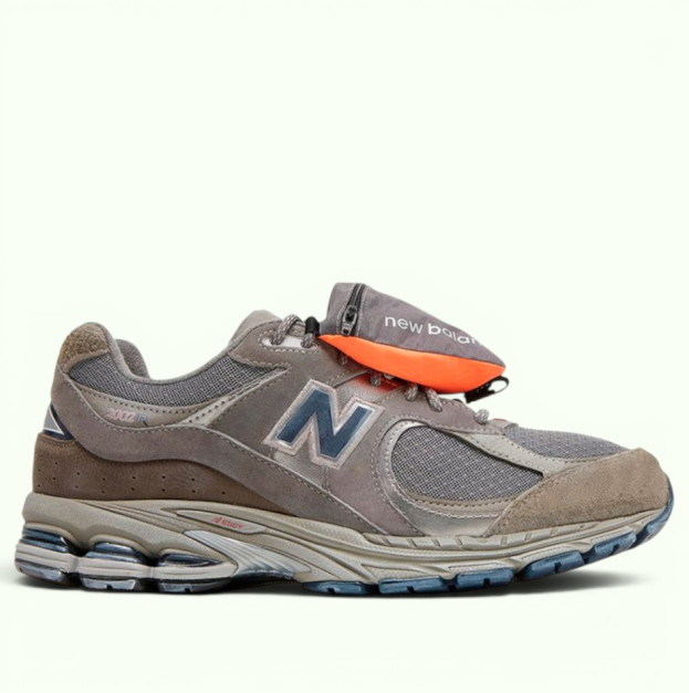 New Balance 2002R Pouch Castle Grey (M2002RVA)
