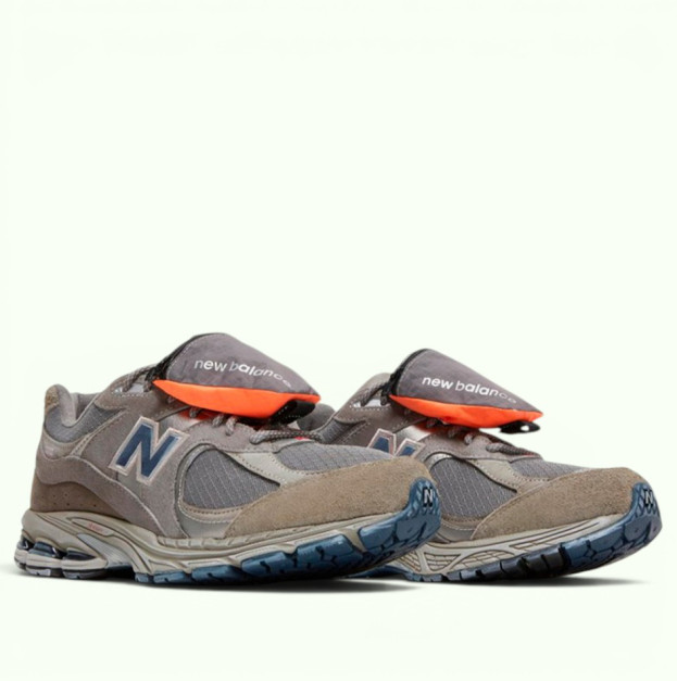 New Balance 2002R Pouch Castle Grey (M2002RVA)