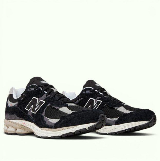 New Balance 2002R Protection Pack Black Grey (M2002RDJ)