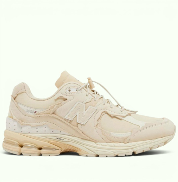 New Balance 2002R Protection Pack Sandstone (M2002RDQ)