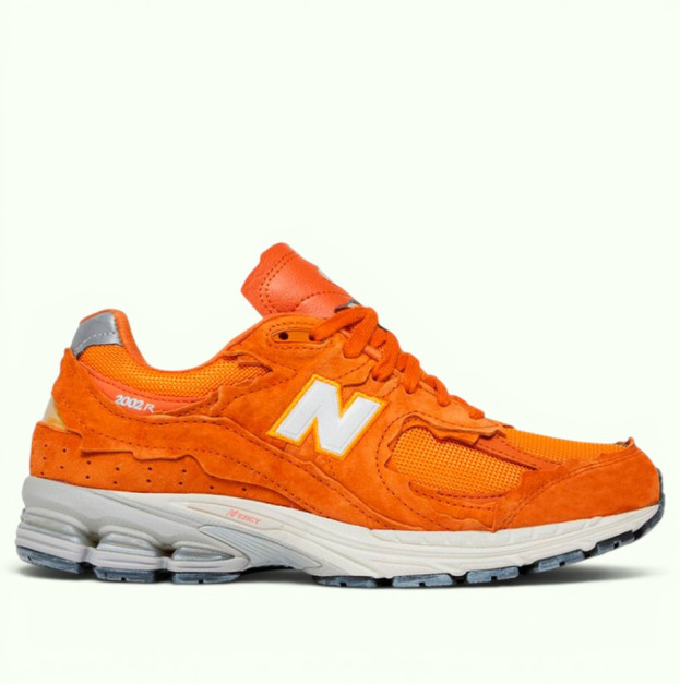 New Balance 2002R Protection Pack Vintage Orange (M2002RDE)