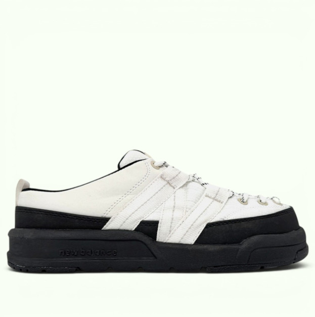 New Balance CRV Mule V2 Beige Black (SD3205IB2)