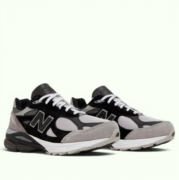 New Balance x DTLR 990v3 Made in USA (GR3YSCALE)